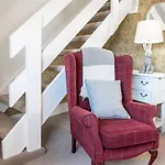 Newly Renovated Old Bakery House In Bath, 3 Bedroom, Free Parking